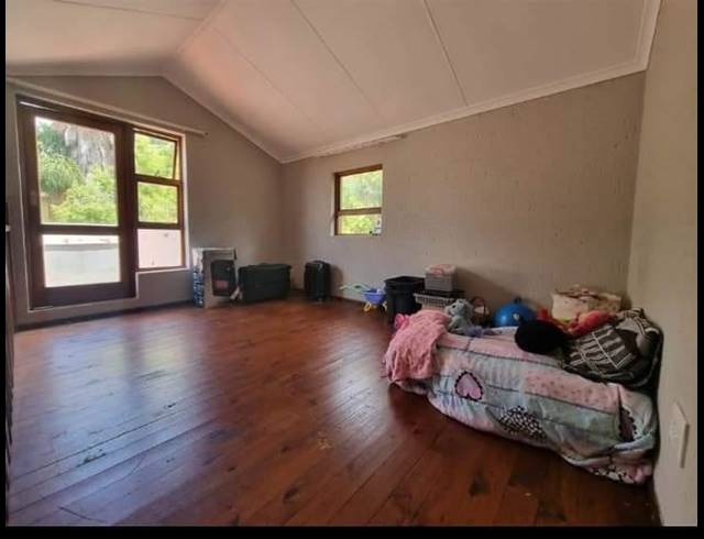 1 BEDROOM APARTMENT FOR SALE IN CONSTANTIA KLOOF